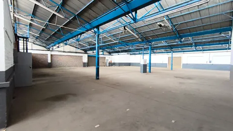 industrial-warehouse-To-Let-in-Benrose (13)